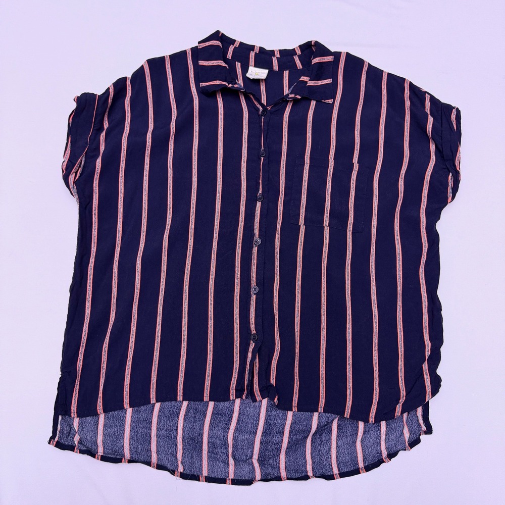 Womans‎ Button Up Shirt